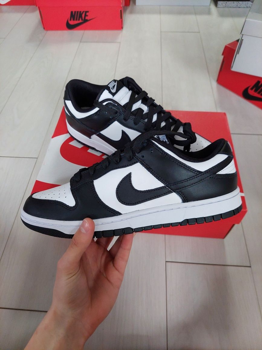 Nike Dunk Low Retro Panda