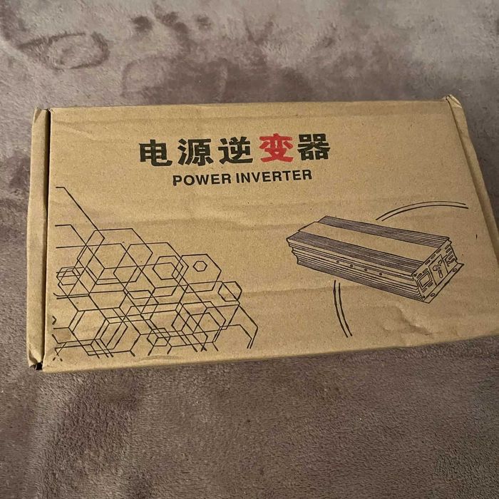 Инвертор преобразователь напряжения 1000W (чистая синусоида) на 220В