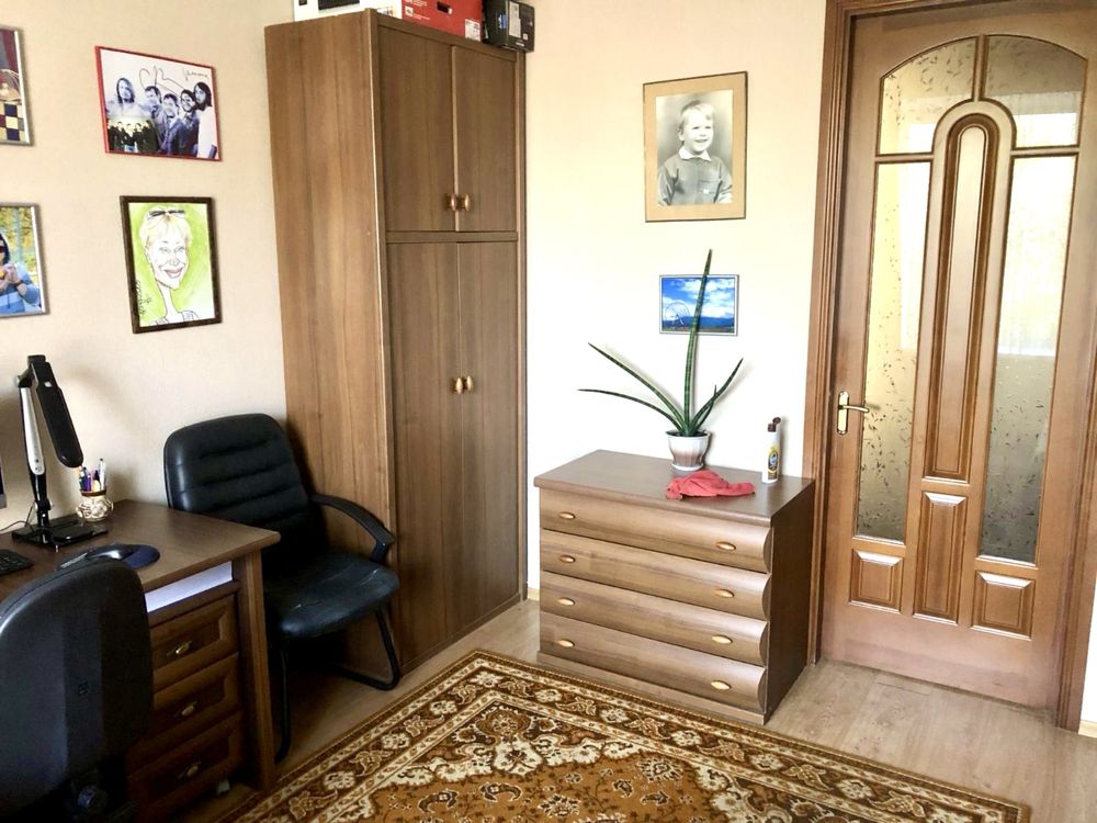 Продам 3-х квартиру на просп. Коцюбинського