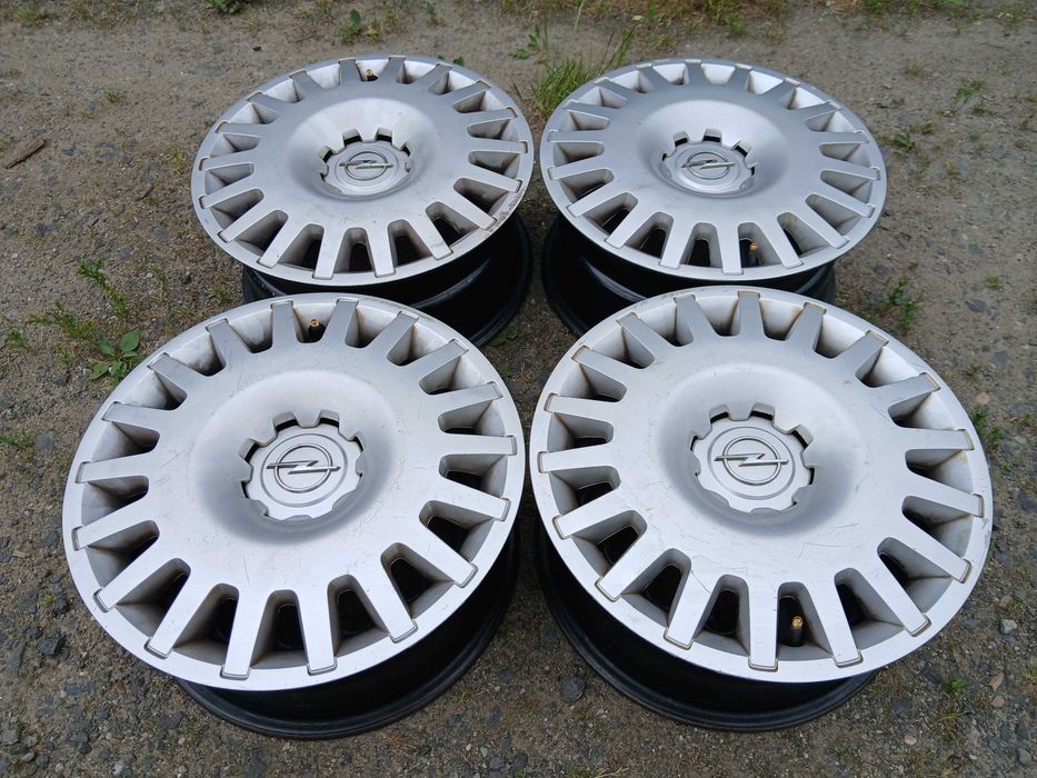 Felgi 15'' 5x110 + kołpaki Opel Meriva Zafira Vectra Astra Combo F-VAT