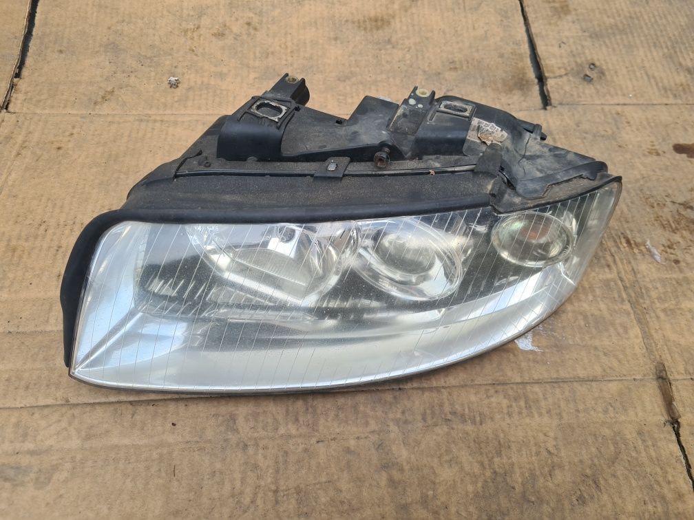 Lampa Reflektor lewy Xenon Audi A4B6