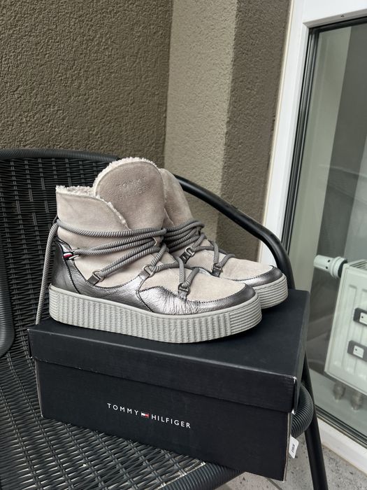 Жіночі черевики сапоги tommy hilfiger 40 розмір