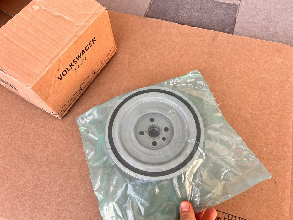 Шкив колевала шків демфер Крафтер 2 Ман TGE 2018 Разборка