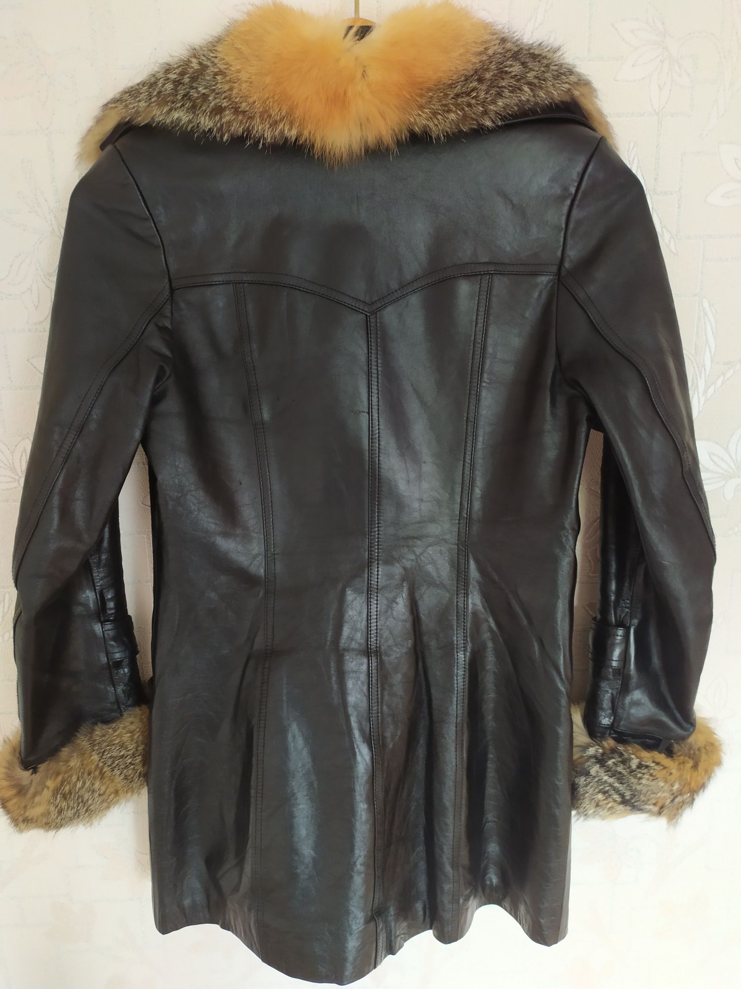 Жіноча шкіряна куртка з натуральним хутром женская куртка кожаная
