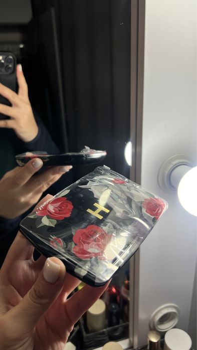 Палеткa Hourglass