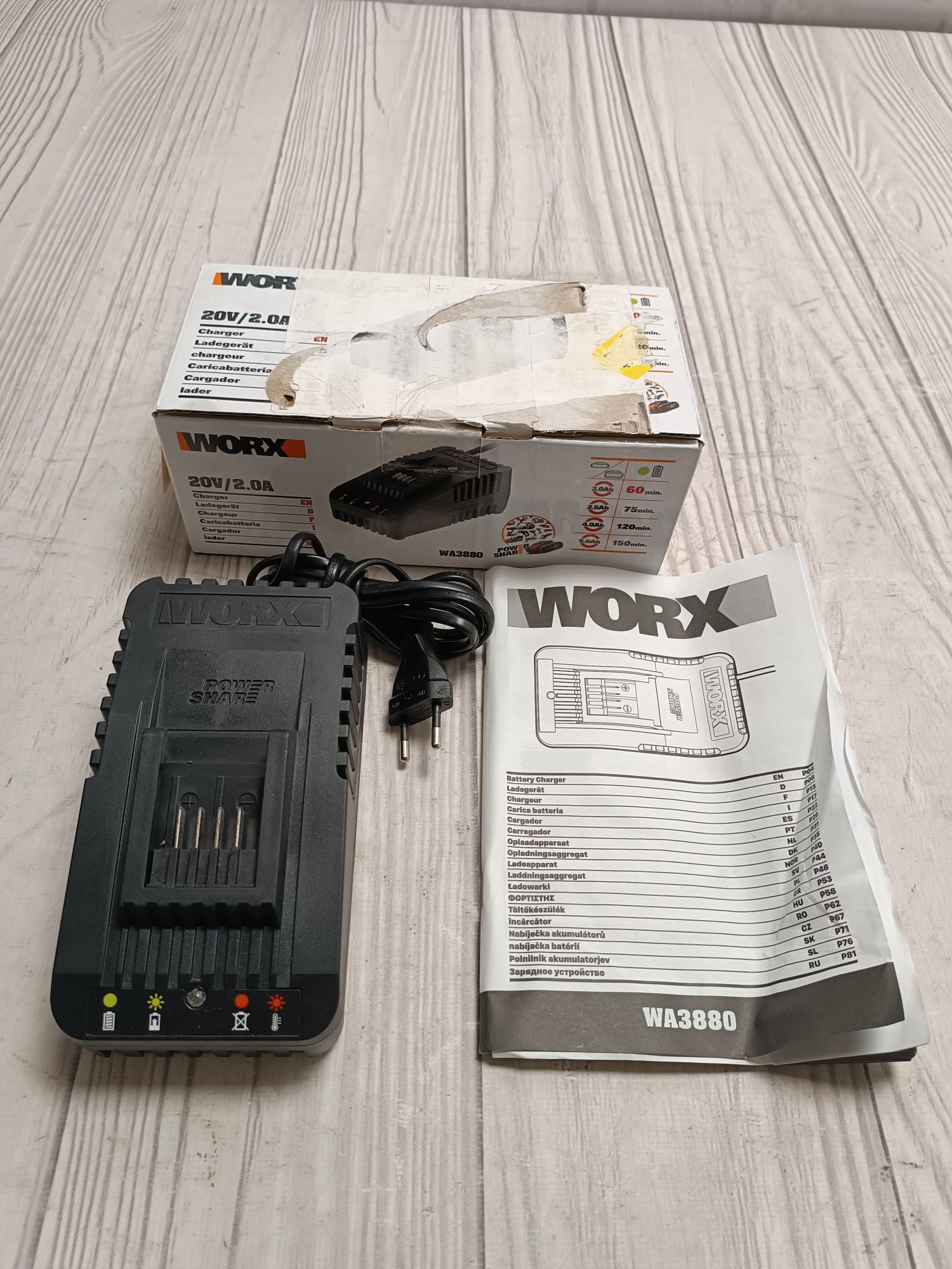 Worx WA3880 Powershare зарядний пристрій 20В/2.0А