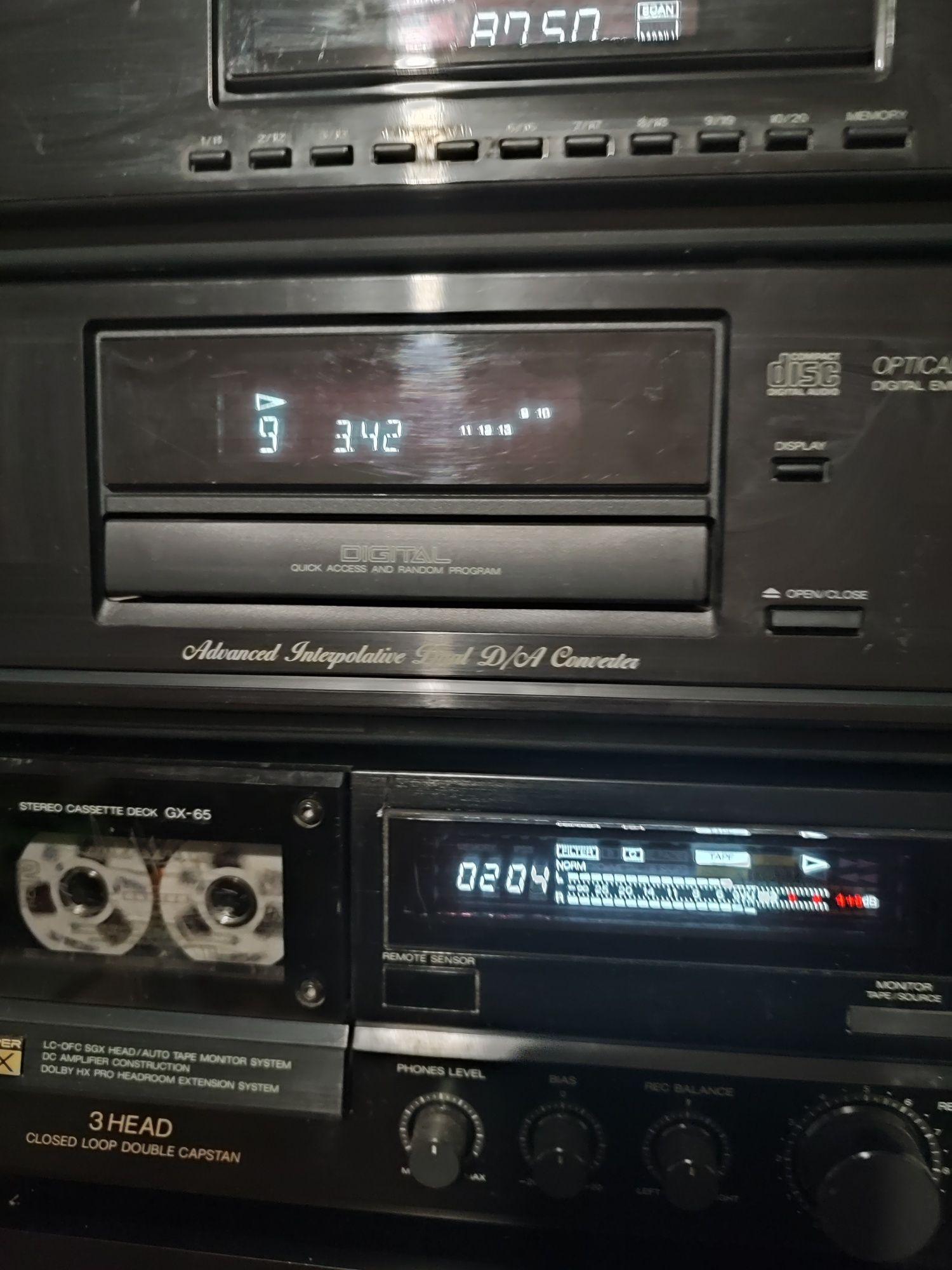 Стойка akai АМ-65.