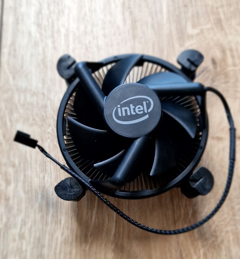Procesor Intel Pentium G5420 9 gen. UHD 610 4K LGA1151 + chłodzenie