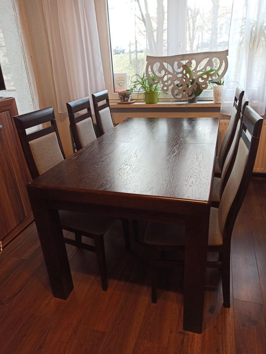 Stół rozkładany 6 krzeseł