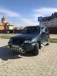 Chevrolet Niva 2004 Бертоне