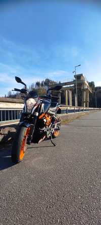 KTM DUKE (390cc)