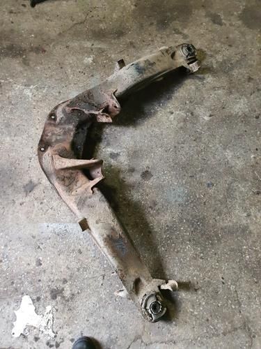 Задня балка Mercedes-Benz W123