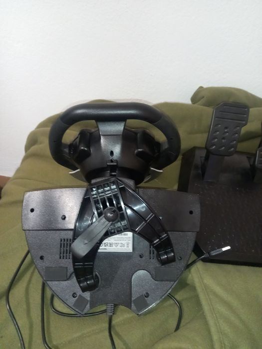 Vendo volante com pedal