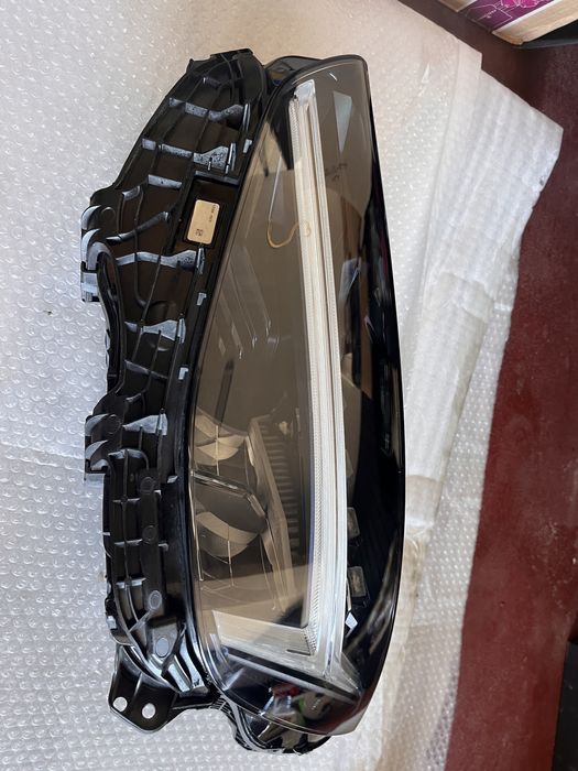 Фара ліва Full led XC40 C40 32338908