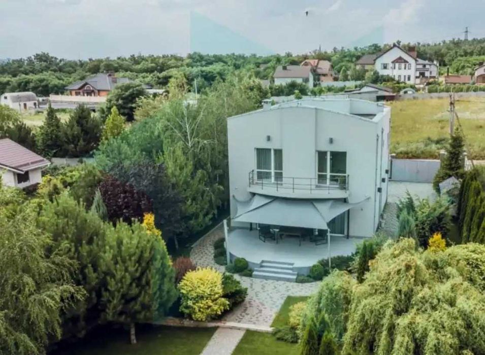 Продам 2 эт Дом в экологическом районе Любимовка! 4км от гДнепр