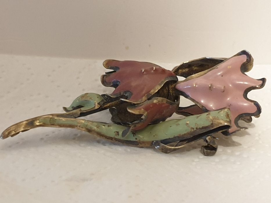 Linda vintage pregadeira floral de marca em prata 925 esmaltsda.