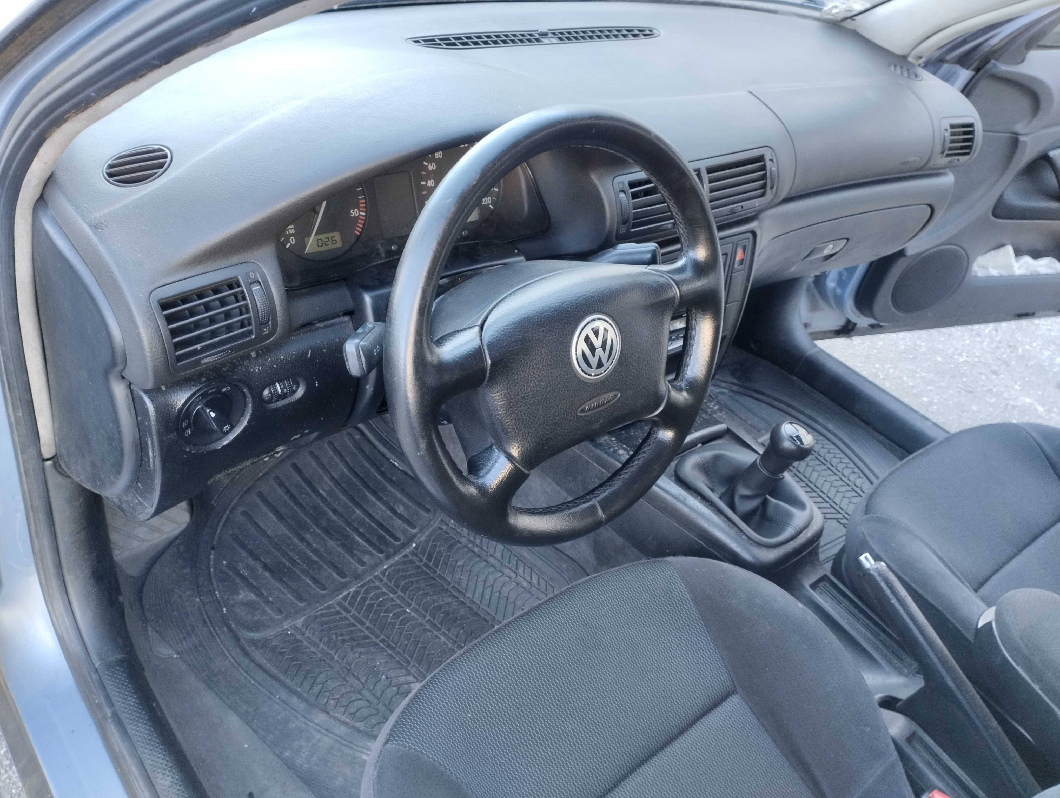 VW Passat 1.9 TDI 90 CV Só Para Peças