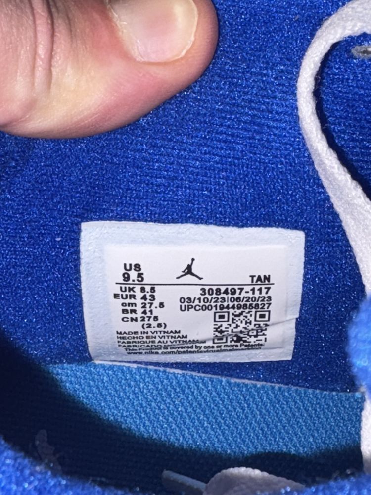 Air Jordan 4 Retro "Motorsports" sneakers