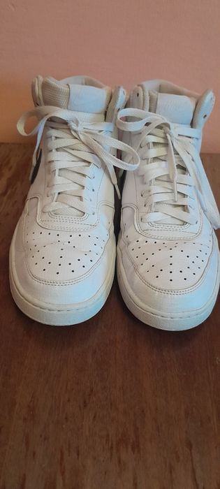 Продам джордани шкіряні Nike