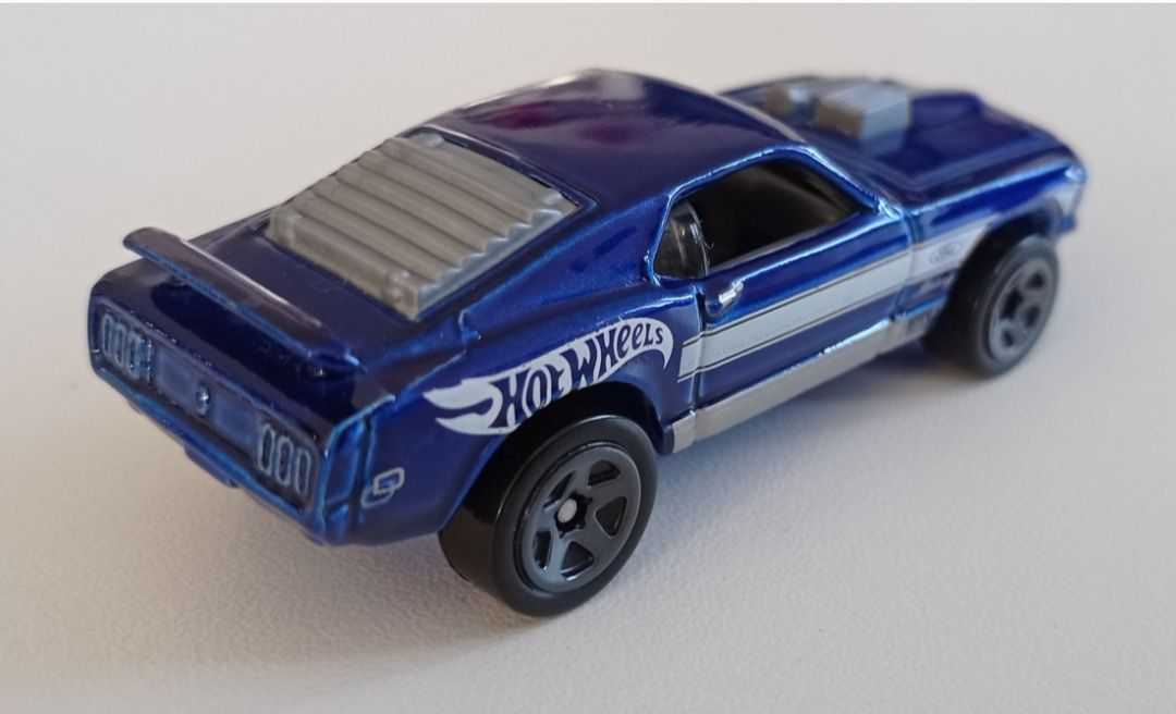 Hot Wheels Ford Mustang Mach 1