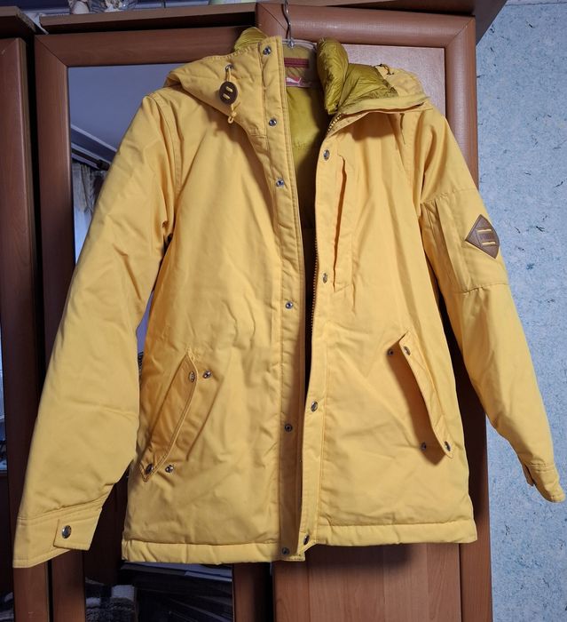 Жіноча куртка Puma