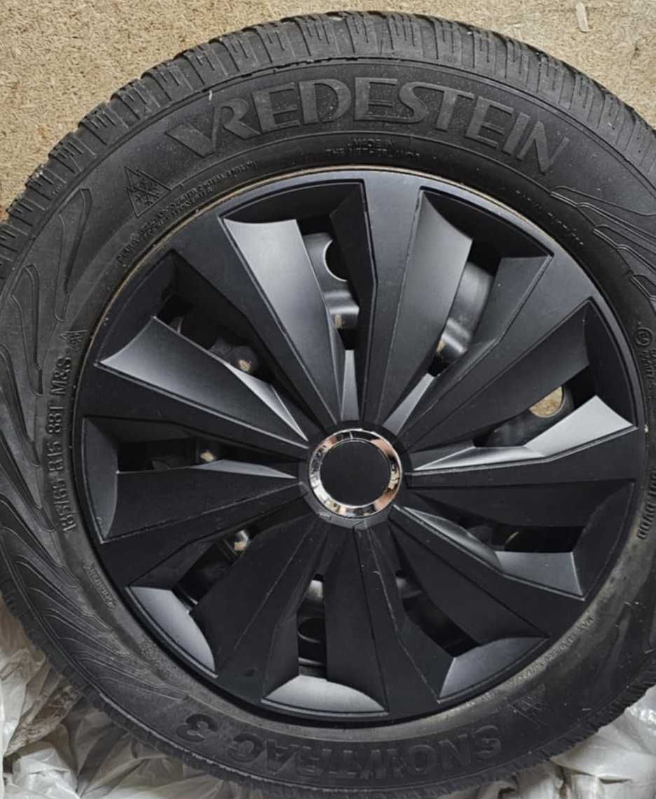 4 Kołpaki na felgi GRIP PRO BLACK 15 do Hyundai Kia Volvo Alfa Romeo