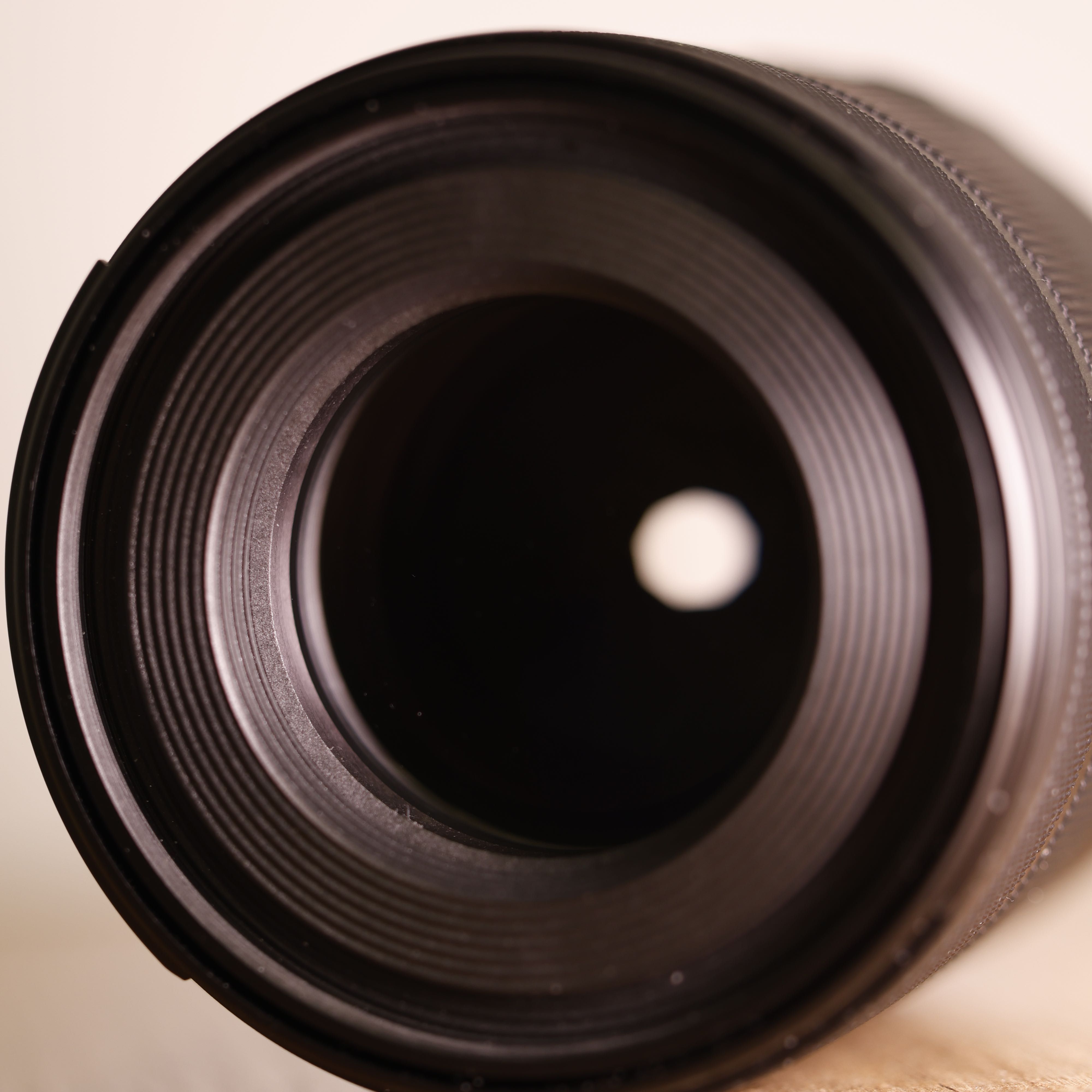 Obiektyw Canon RF 85 mm f/2 Macro stan idealny