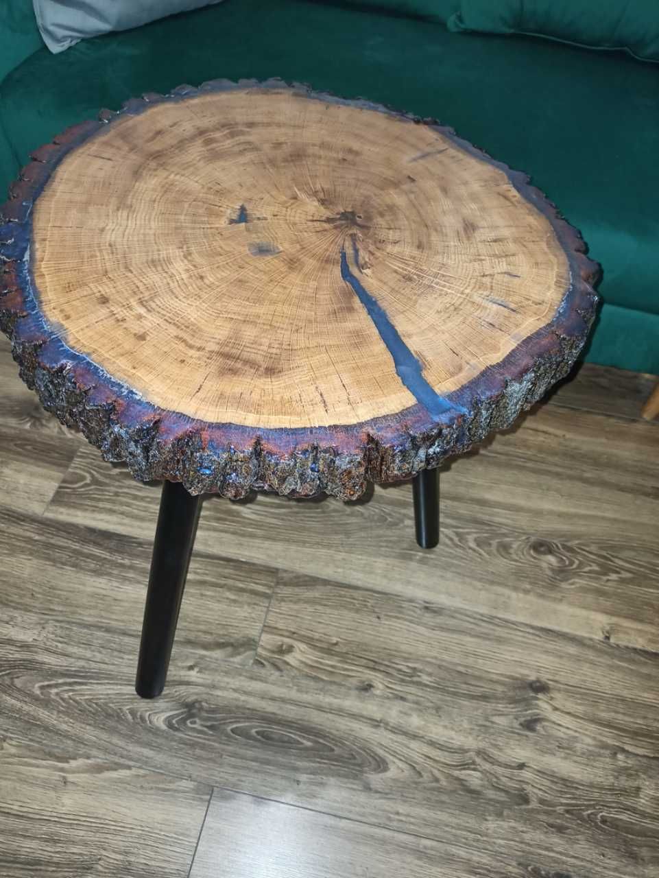 Stolik  pokryty żywicą 60cm