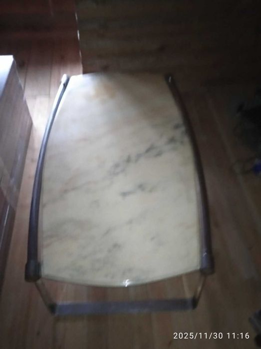 Мраморний журнальний столик