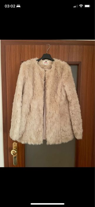 Casaco lindissimo em pelo bege