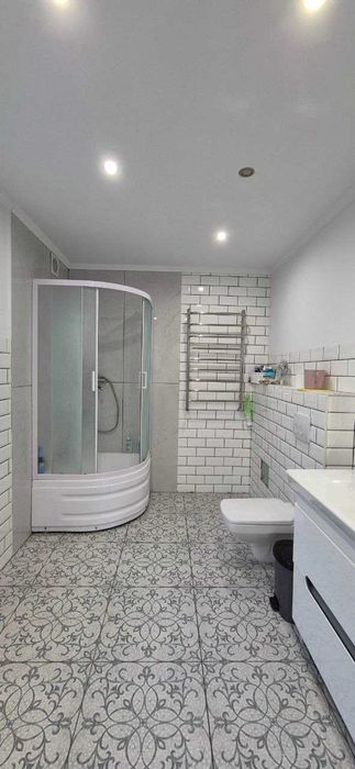 Продаж.Будинок, Завжди єсть світло з ремонтом с. Дубіївка Центр