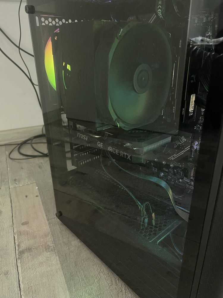 Komputer gamingowy RTX 4060 Ti / i5 14600KF / 1TB SSD / WIN 11