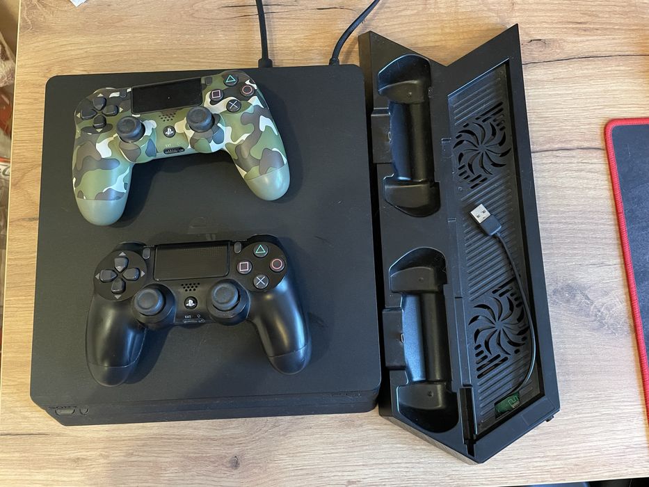 Sony PlayStation 4 Slim 1Tb Black обслугована + 2 геймпадиDual Shock 4
