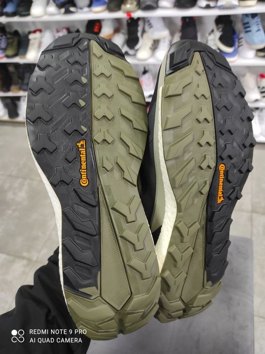ОРИГІНАЛ 100% Кросівки Adidas Terrex Free Hiker 2.0 Low Gore-Tex 44.5