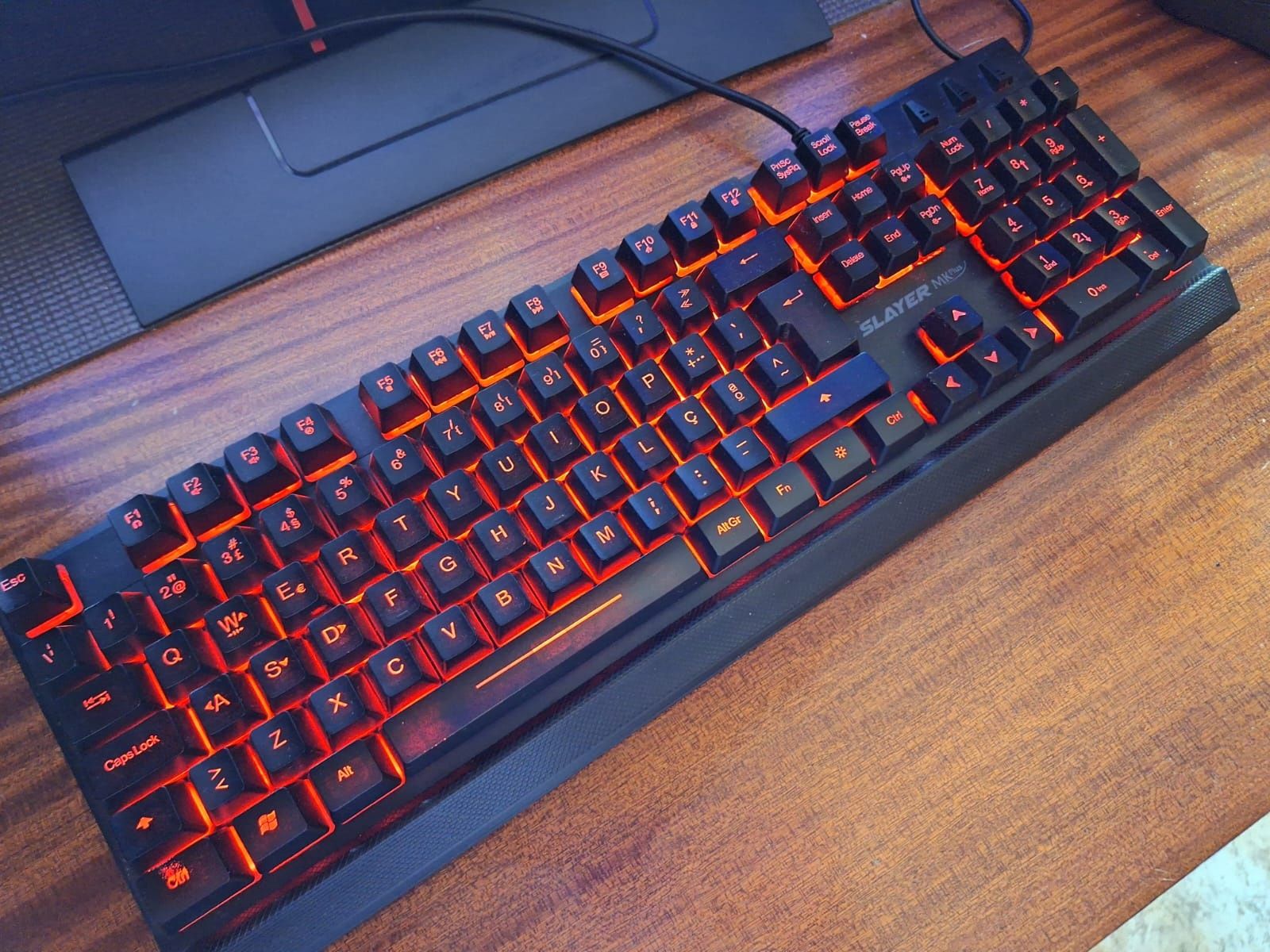 Teclado Gaming
Bom estado
Completamente funcional!