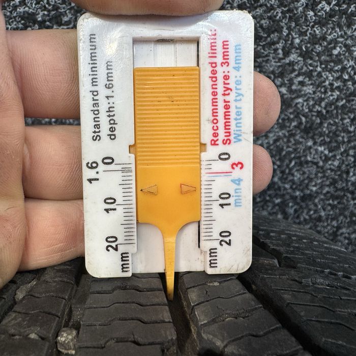 Шини зимні Б/У 185/65R15 Nokian Nordman RS 2