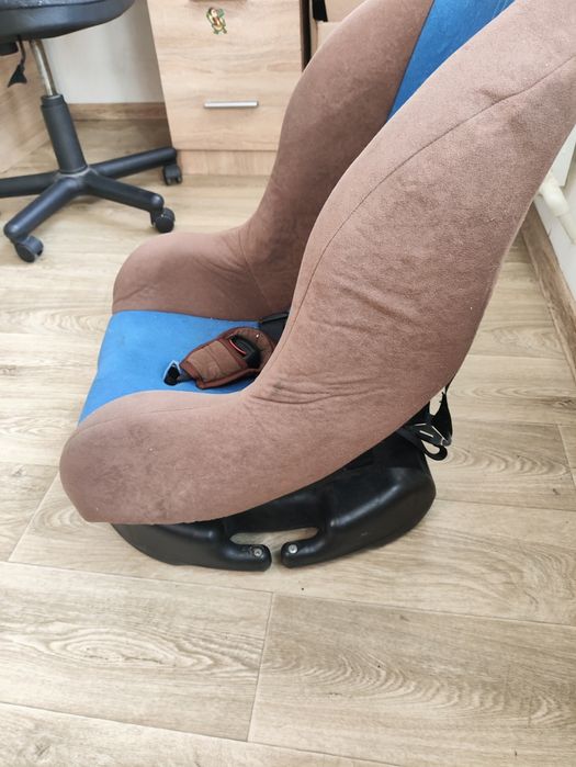 Детское автокресло