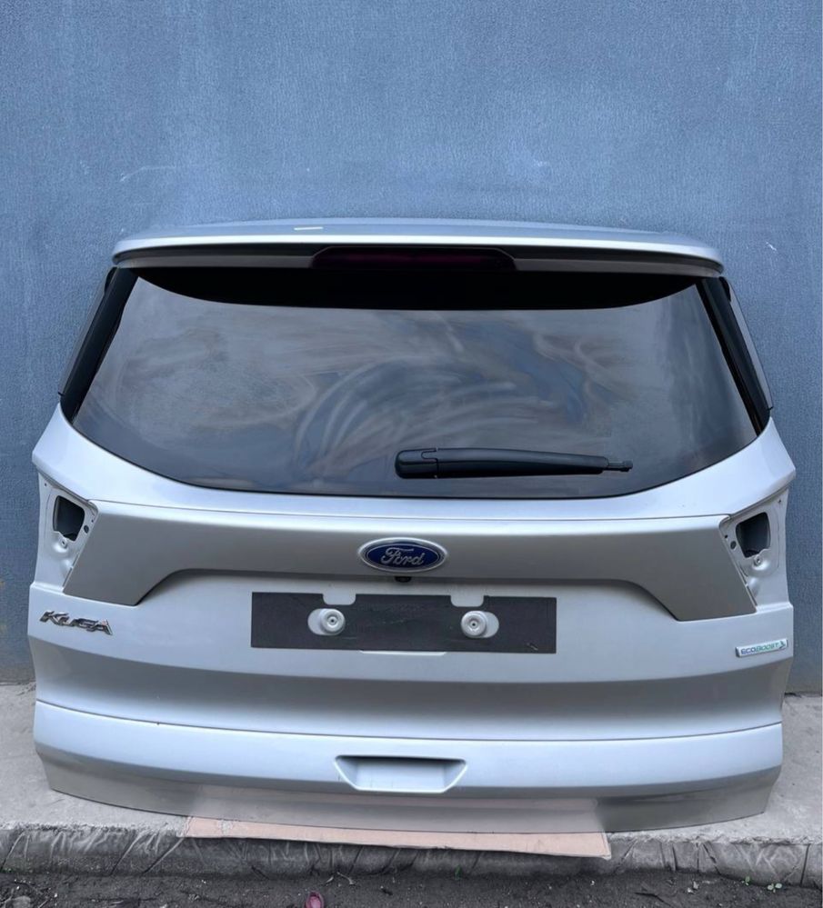 Кришка багажника Ford Escape 17-19, крышка багажника ескейп рест 17-19
