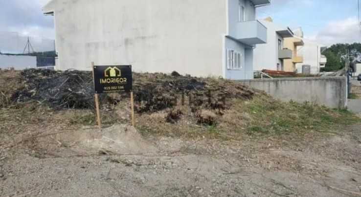 Terreno 3 Frentes,junto ao campo do Gulpilhares,Optima exposição Solar