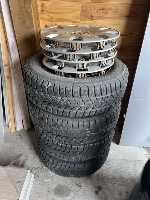 Koła zimowe VW 5x100 R15 cena za 2szt. Dostępne 4szt.