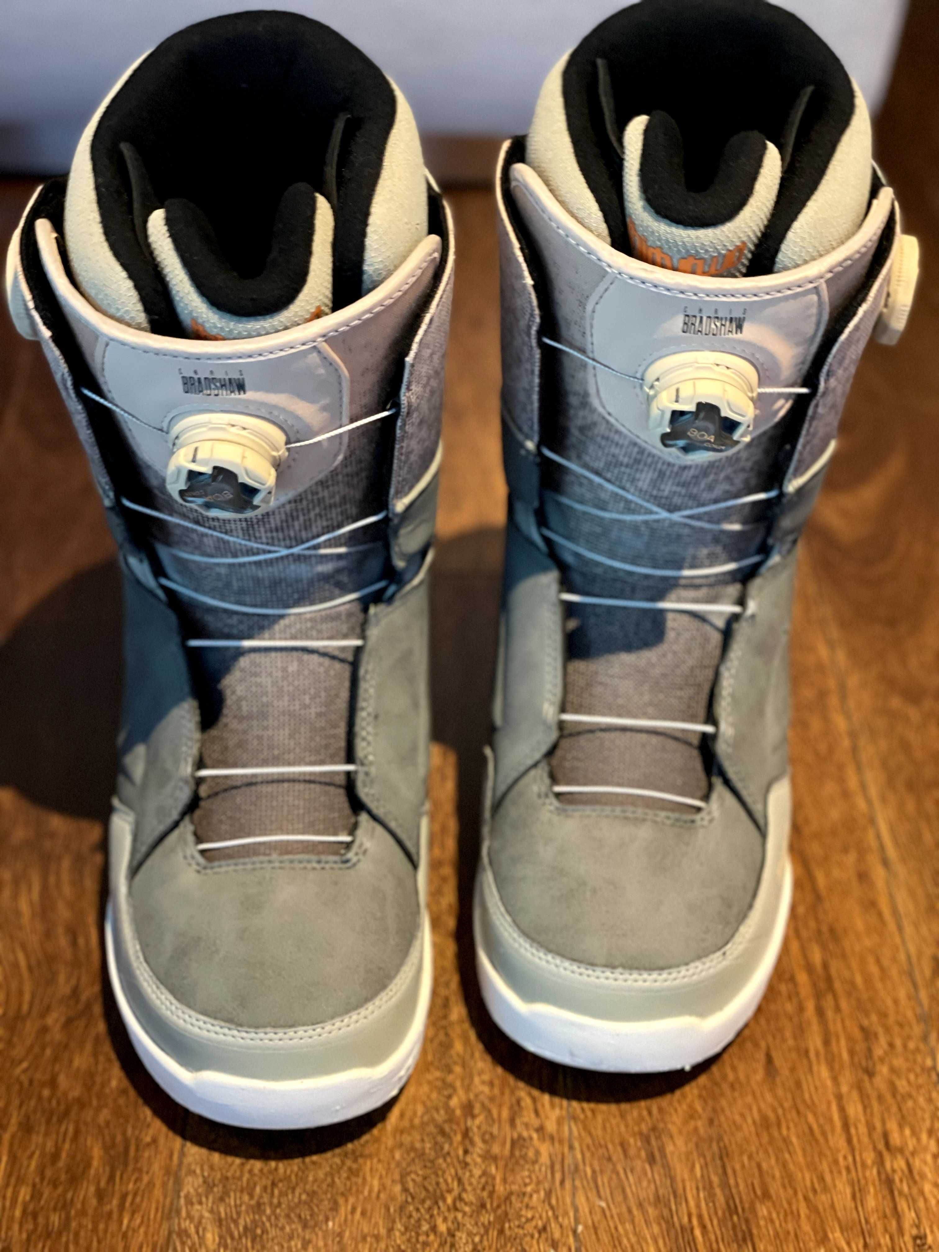 Botas de Snowboard tamanho 10.5 + Binder. Como Novos!