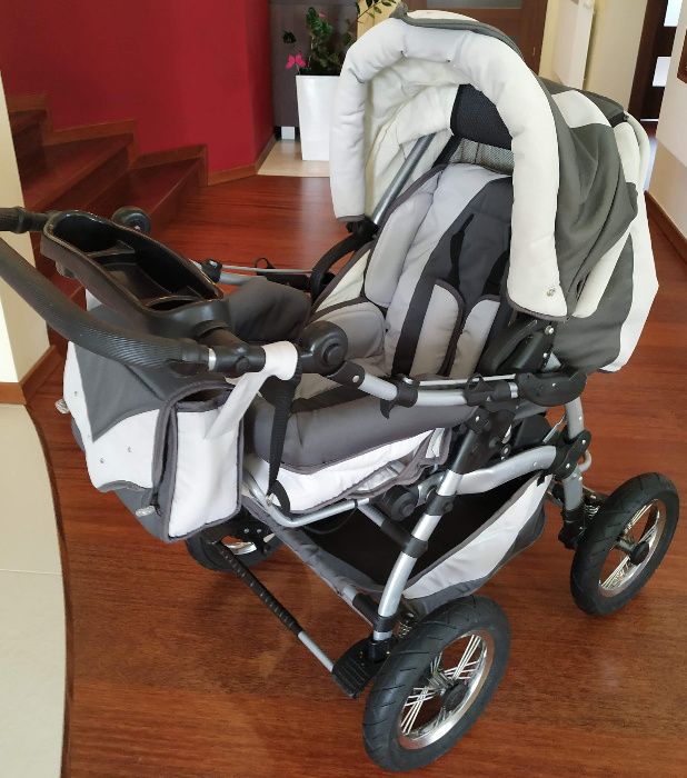 Wózek dziecięcy 2 w 1.