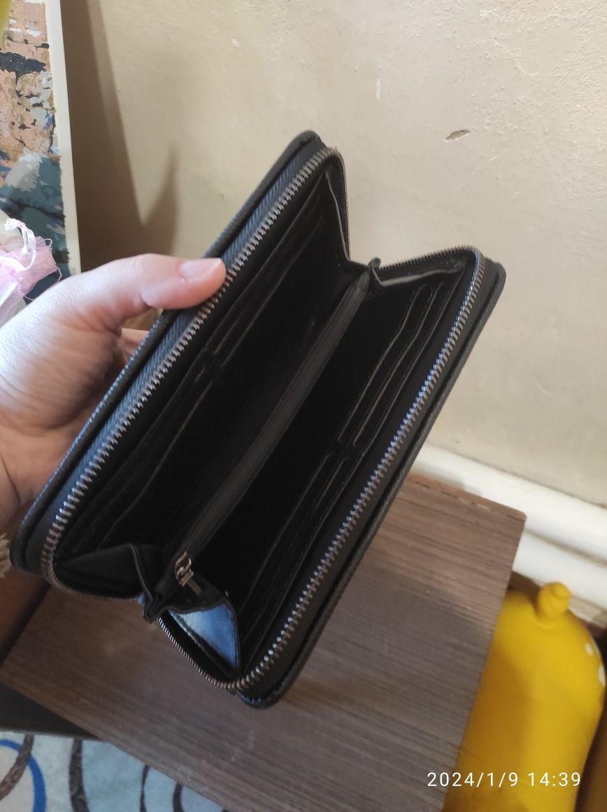 Продам гаманець портмоне
