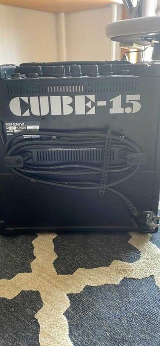 Roland cube 15 amplificador