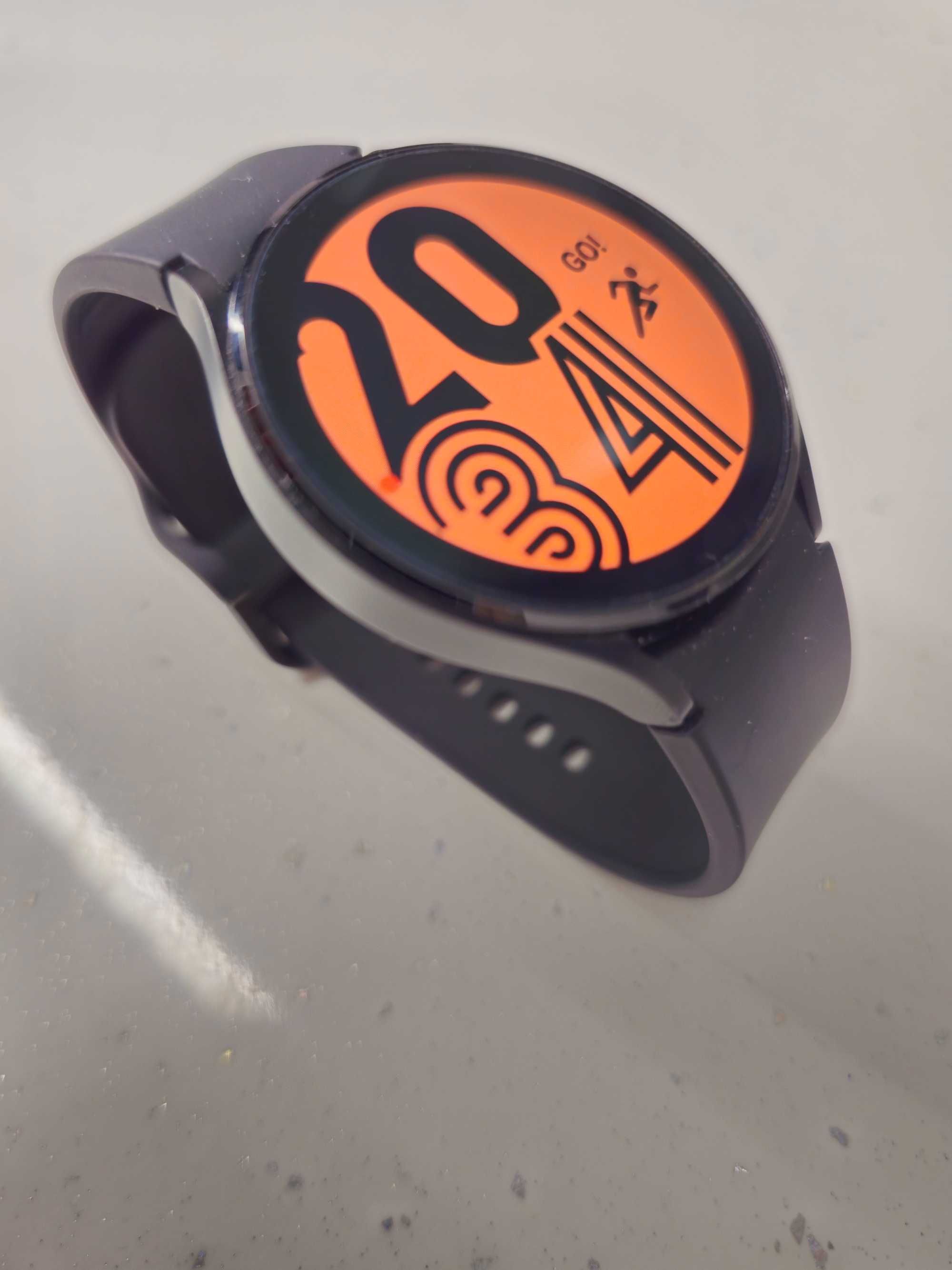 Годинник Samsung Galaxy Watch 4 eSIM 44mm