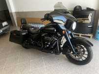 Harley-Davidson street glide 107