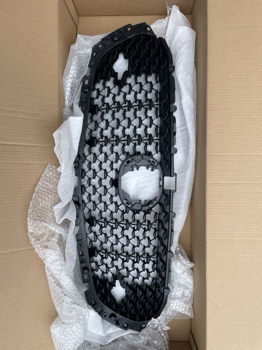 Решітка радіатора Mazda CX-30, нова оригінал, артикул DGH950710A
