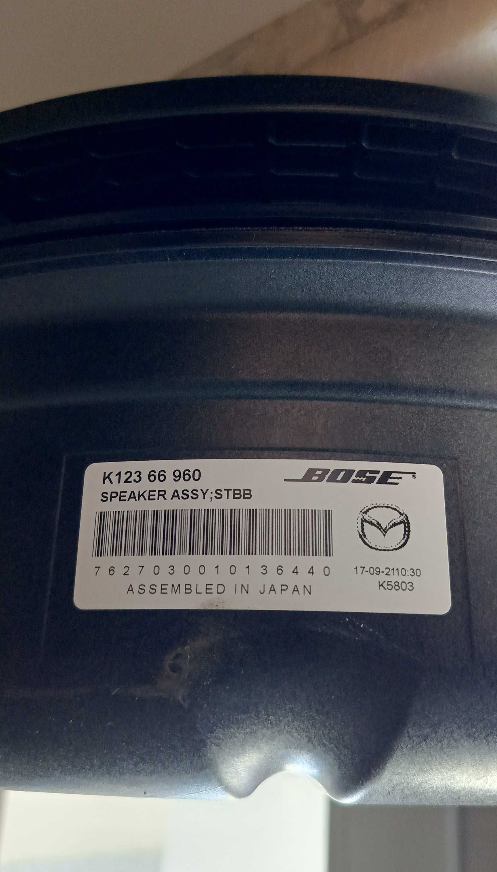 Subwoofer  BOSE  do MAZDY 5 cx-5