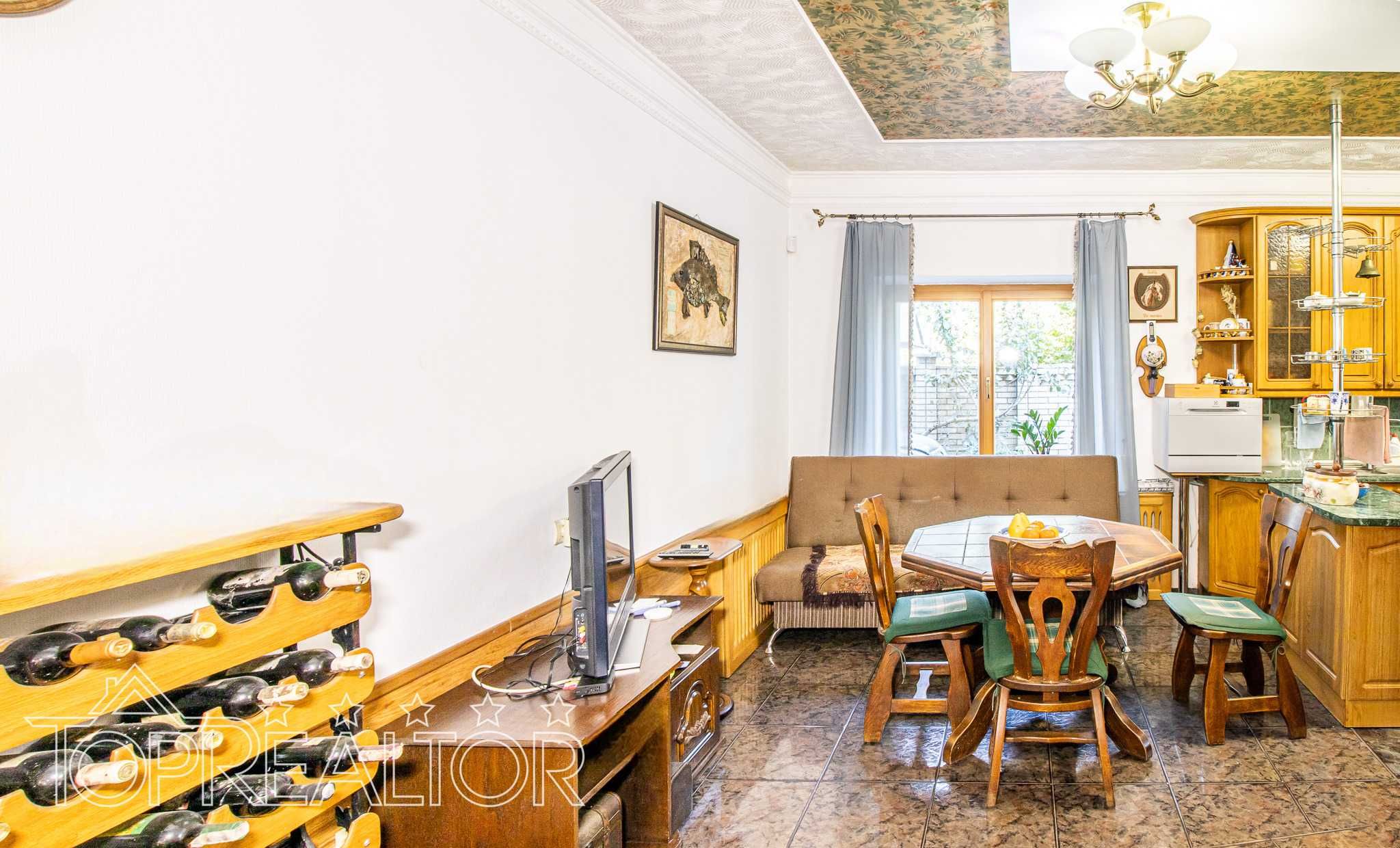 В продаже 2-этажный дом с банькой на Алексеевке (на Олексіївці)!