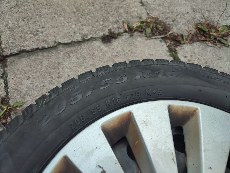 Felgi 16 stalowe 5x112 +opony Pirelli +Kołpaki